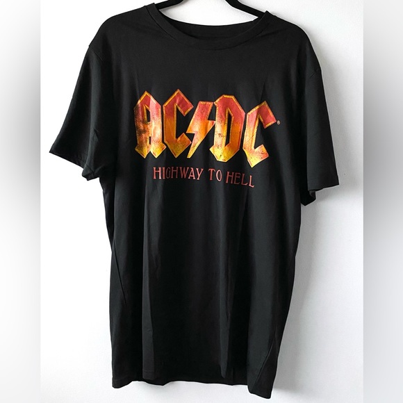 🛑SOLD🛑NWT AC/DC Highway To Hell Black Graphic Tee Shirt Size Large - Picture 1 of 2